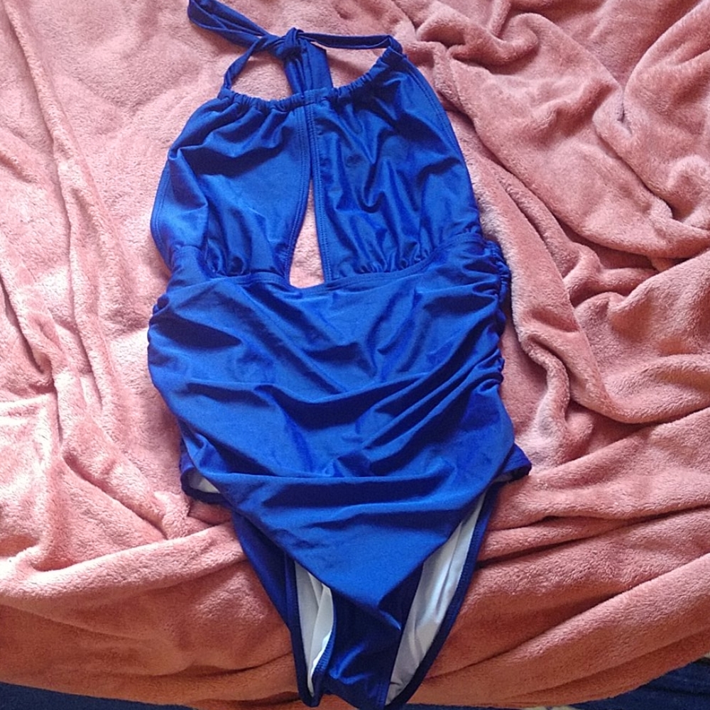 Bathing suit
